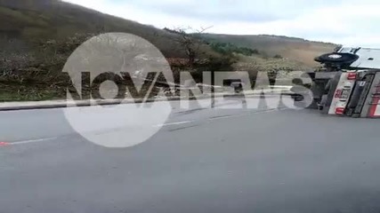 От „Моята новина”: Тир се обърна на прохода Хаинбоаз