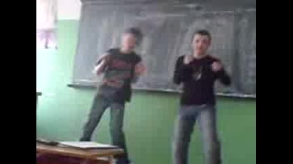 7a - Crazy Dancing