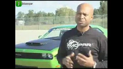 Отровно Зелен Змей Горянин - Dodge Challenger 