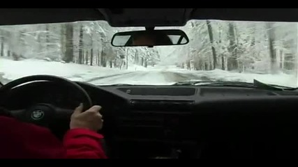 Bmw e34 on snowcovered country roads Drift 