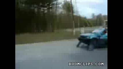 Яка каскада с кола! 
