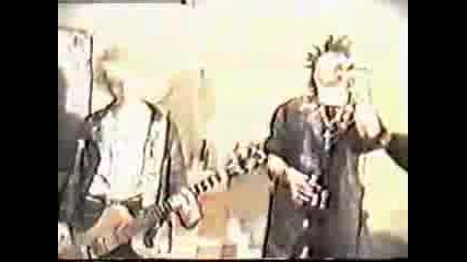 Kaaos - Kuka Kuolee Kenen Puolesta