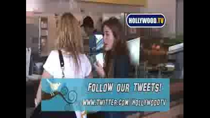 Miley Cyrus Stops For A Smoothie.