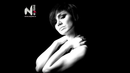 Neylini - Play Me