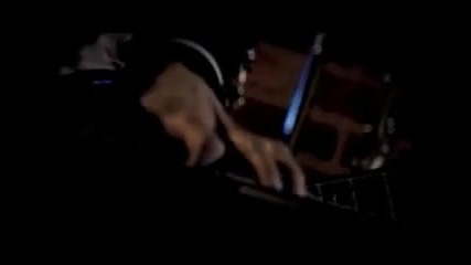 Skillet - Looking for Angels