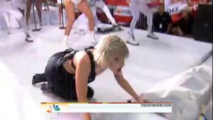 New Song from Lady Gaga - Teeth ( Live .. Today Show 7/9/2010 ) 