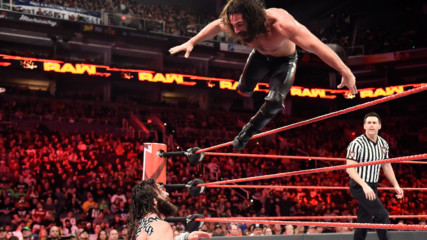 Seth Rollins vs. Elias - Seven-Man Gauntlet Match Part 3: Raw, Feb. 19, 2018