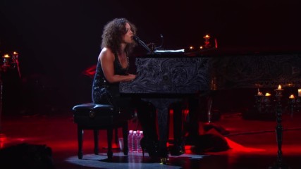 Alicia Keys - Fallin - Live Piano 2012