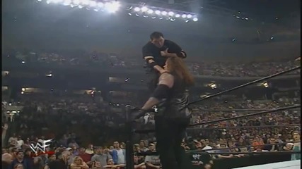 Undertaker Chokeslam's Shane Mcmahon Threw Announce Table