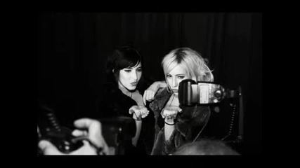 The Veronicas - Its Showtime