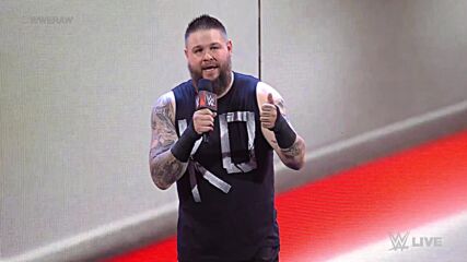 Kevin Owens engages in a war of words with Austin Theory: Raw, Sept. 5, 2022