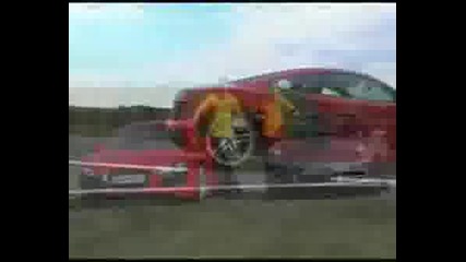 Audi R8 Vs. Porsche 911