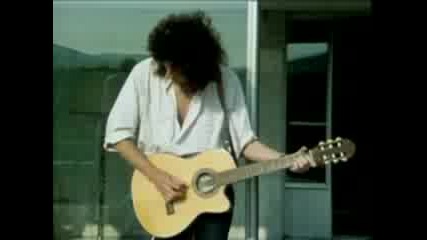 Queen - Pain Is So Close To Pleasure 