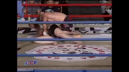 Мма - Атанас Джамбазов (поморие) срещу Асен Булгаров Видео Max Fight 3 - професионални състезания по