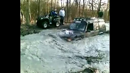 Land Rover off - road 