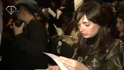 fashiontv Ftv.com - Osklen Summer 2009 Front Row 
