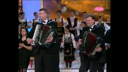 Cune i Lepa Brena - S one strane Morave [ Novogodisnji Grand 2010 2011 ]