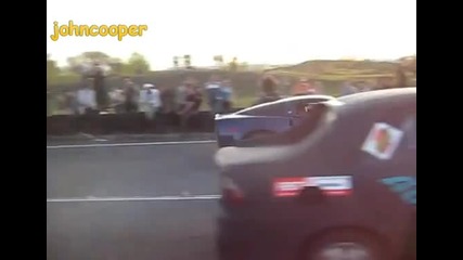 Zaz Lanos Turbo vs Chevrolet Corvette