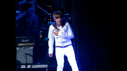 Justin Bieber - U smile live in Omaha, Ne 03.07.2010 