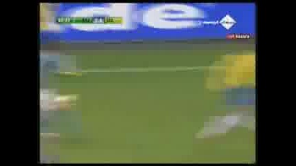 Ronaldinho Fantastic Pass (brazil Vs Italy 10.02.2009)