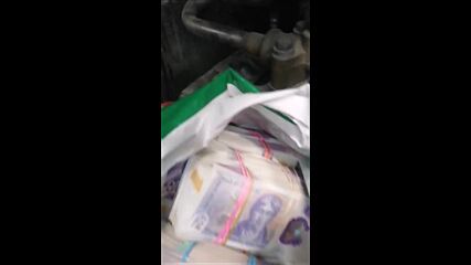 Иззеха недекларирана валута в хладилен агрегат на камион на „Капитан Андреево“