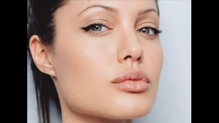 Angelina Jolie - Снимки