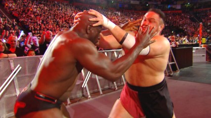 Samoa Joe locks Titus O'Neil in the Coquina Clutch: Raw, Nov. 6, 2017