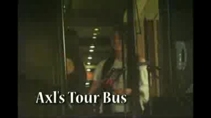 Houndstv Axl Rose autographs collectors guitar in Toronto on Chinese Democracy tour 