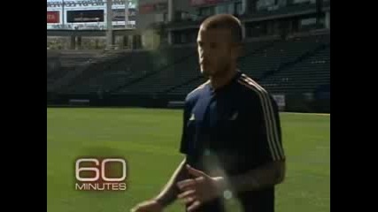 Beckham показва как се изпълнява пряк свободен удар