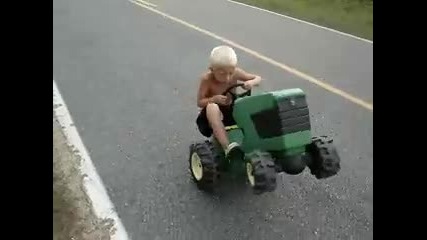 Oт това дете ще излезе тракторист ! 