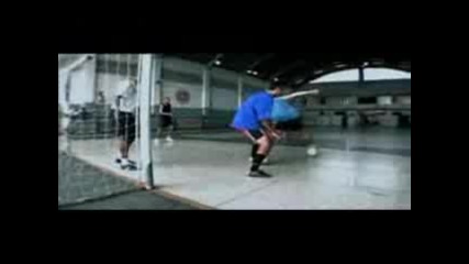 Robinho skills in street football