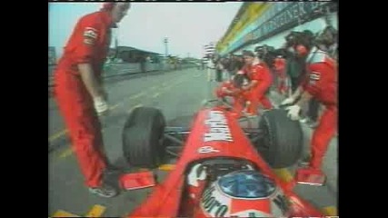 Кола От F1 Блъска Човек