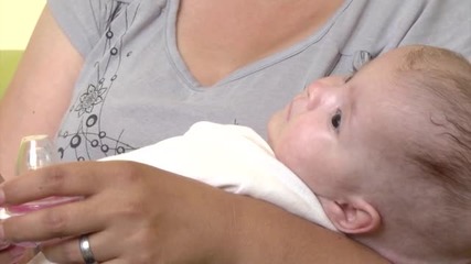 Спасиха бебе, родено с множество увреждания