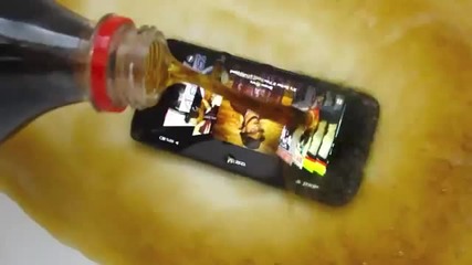iphone 5 + Coca-cola
