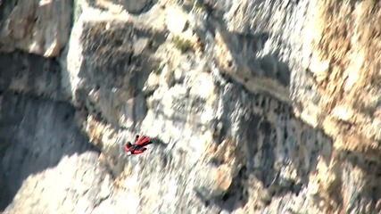 Wingsuit Base Jumps