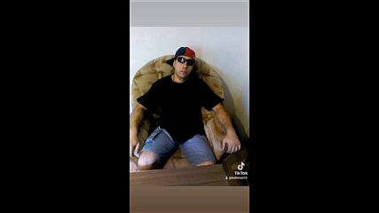 Vid_23460201_225544_777.mp4