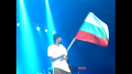 Snoop Dogg Се Кефи С Българското Знаме