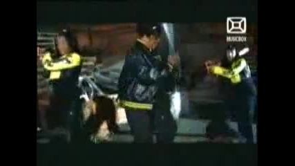 Lil Kim Feat. Phil Collins - In The Air Tonight 