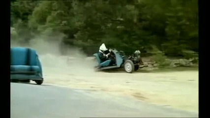 Никога не се отказвай,дори да ти се струва невъзможно Le Gendarme et les gendarmettes