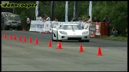 Bugatti Veyron vs Koenigsegg Ccxr