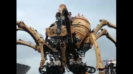 Голям Метален Паяк ~ Атракцион - liverpool spider