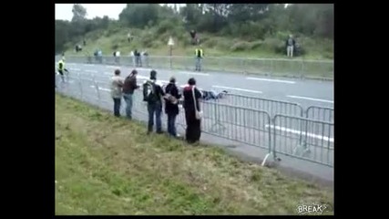 Тия двамата се пребиха жестоко