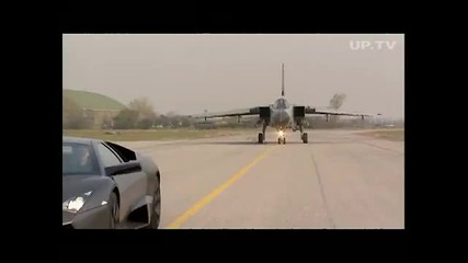 Lamborghini Reventon vs. Tornado 