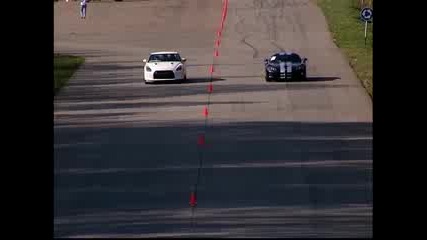 Dragtimes.info Nissan Gtr vs Dodge Viper 