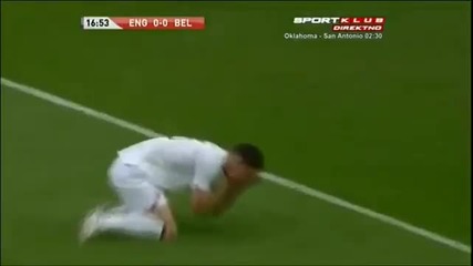 Зверското нарушение на Mertens срещу Gary Cahill
