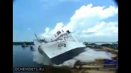 Как се спускат на вода огромните кораби!