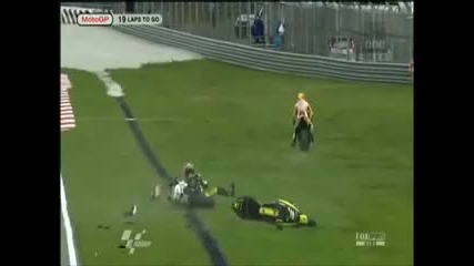 Marco Simoncelli Moto Gp Катастрофира и загива на пистата в Малайзия ! R.i.p Marco - 2011