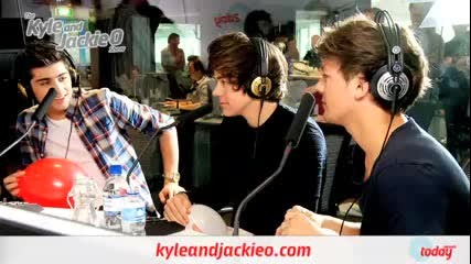 One Direction Play With Helium Balloons