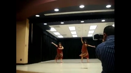 Must Watch Hindi Dance Performance- Aaja Nachle