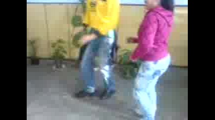 Georgi igrae kuchek .. ; 